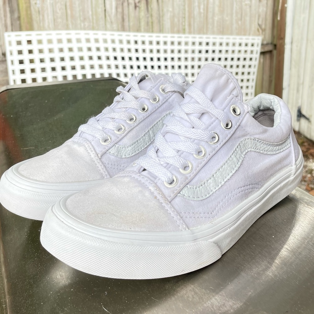 White vans